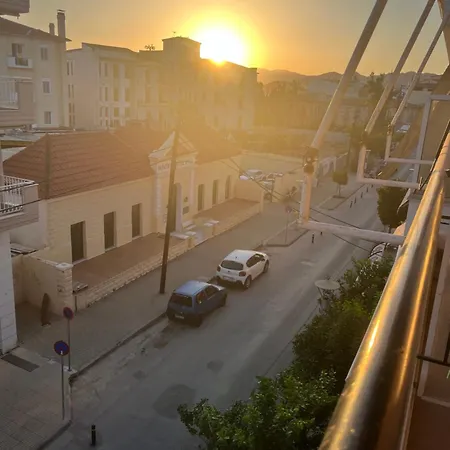 Ermou Apartamento *